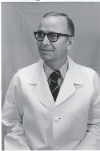 Dr Merle Mahr